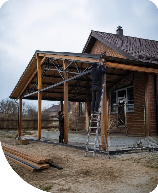 Пристройка навеса к дому и участку в Североуральске под ключ
